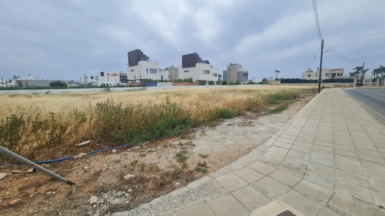Land in Famagusta № 136704 1