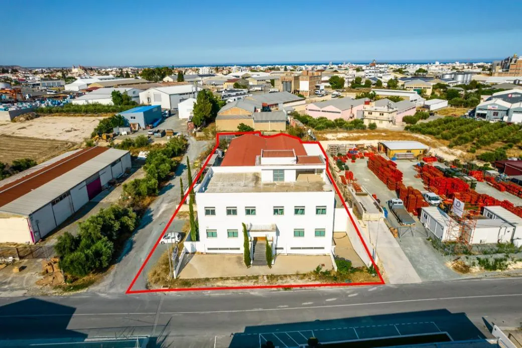 Commercial in Larnaca № 193923 1
