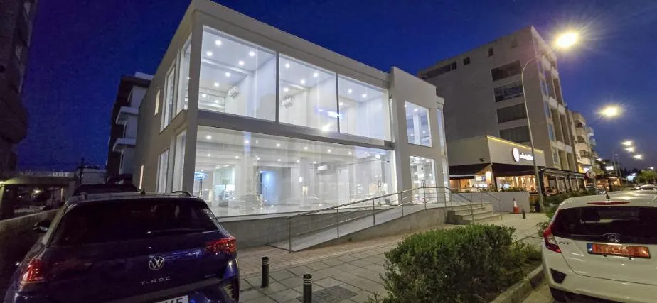 Commercial building in Larnaca № 198742 1