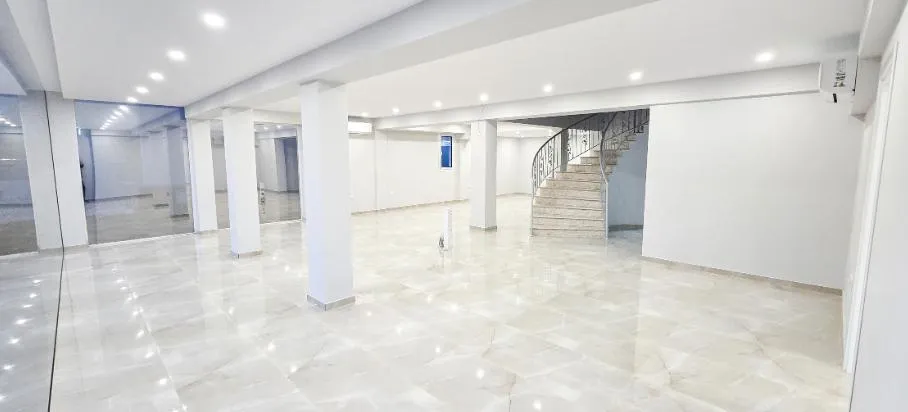 Commercial building in Larnaca № 198742 2