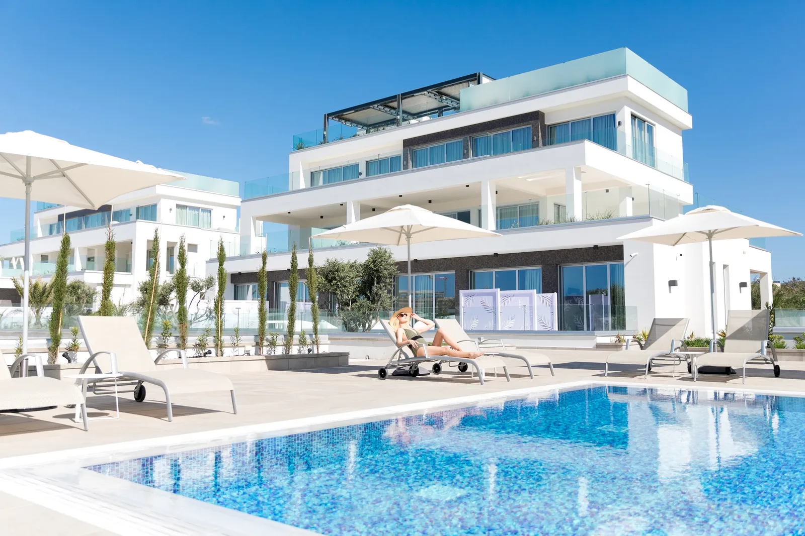 Residential building in Famagusta № 206322 1