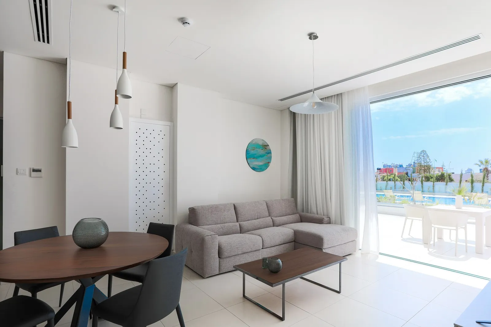 Residential building in Famagusta № 206322 2