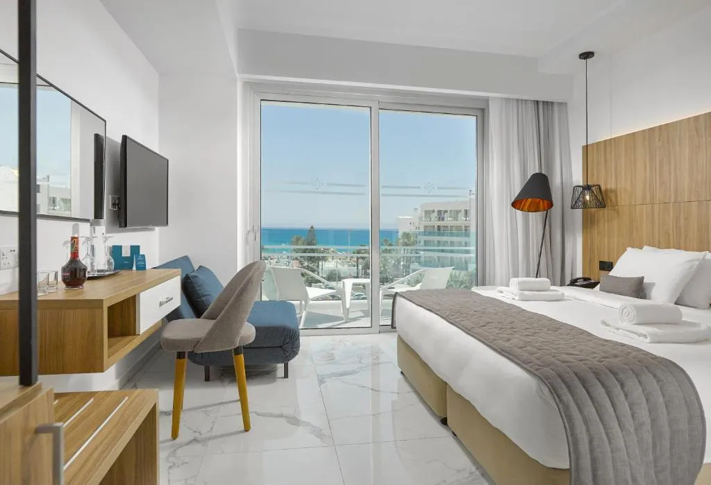 New hotel in Famagusta № 206832 6