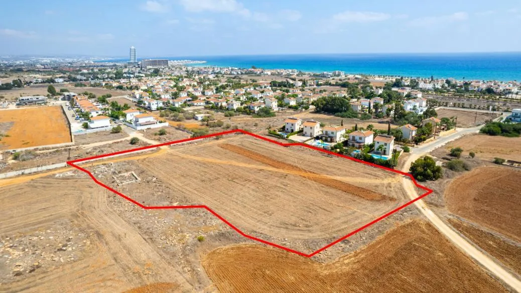Land in Famagusta № 207648 1