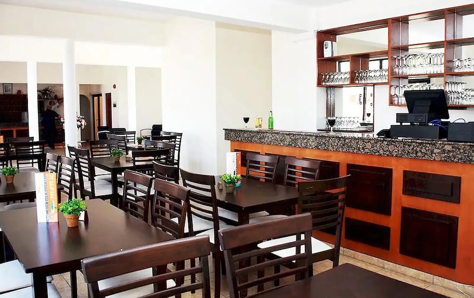Residential building in Paphos № 211875 3