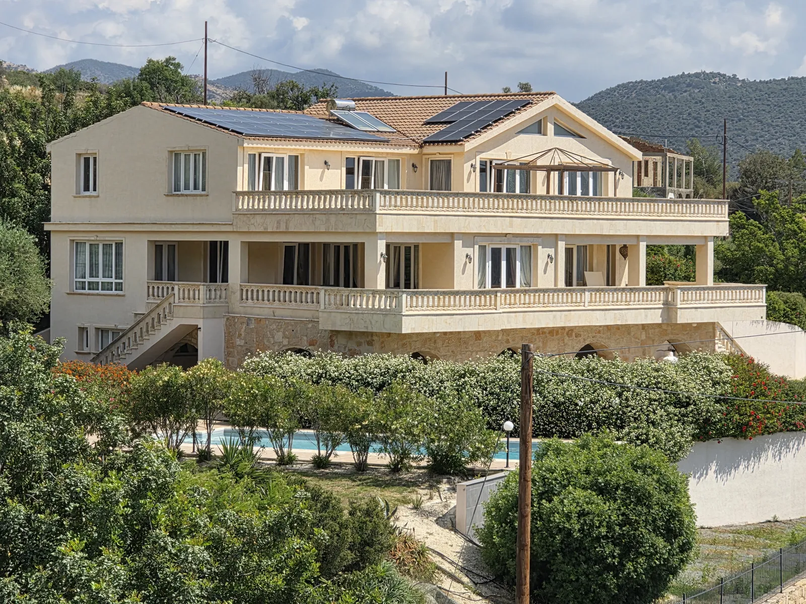 5-bedroom villa in Limassol № 217260 1