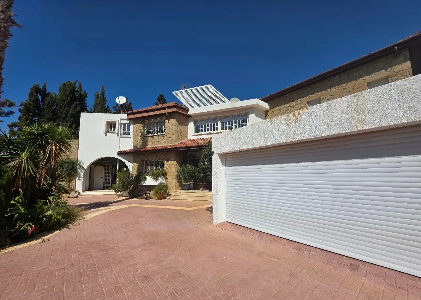 4-bedroom villa in Famagusta № 217309 1