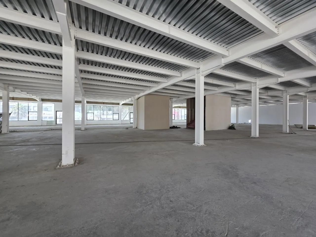 New commercial building in Limassol № 218468 1