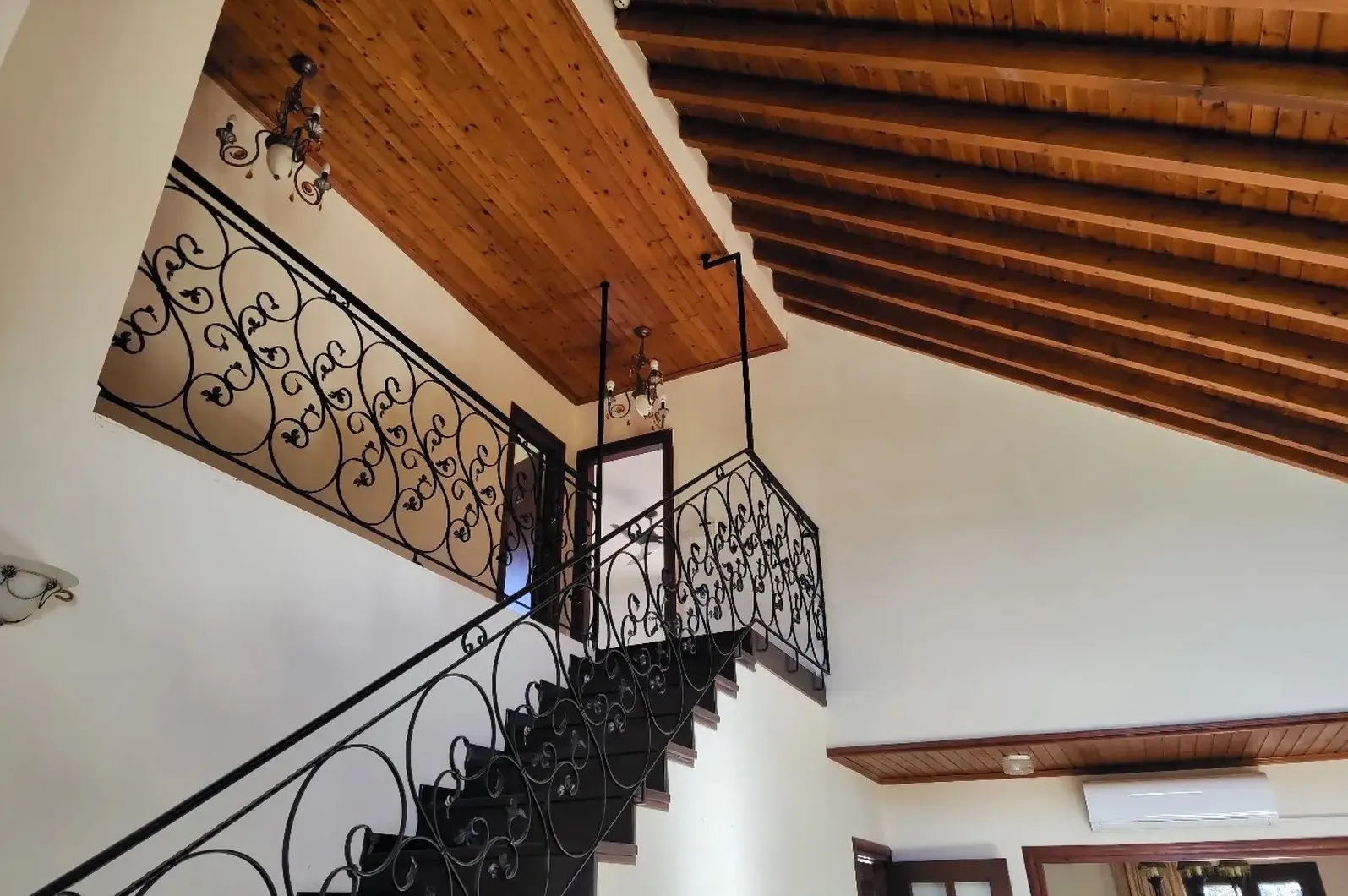 4-bedroom villa in Nicosia № 218829 3