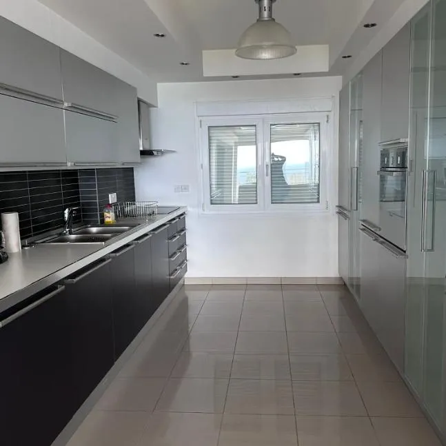 2-bedroom apartment in Limassol № 218947 3