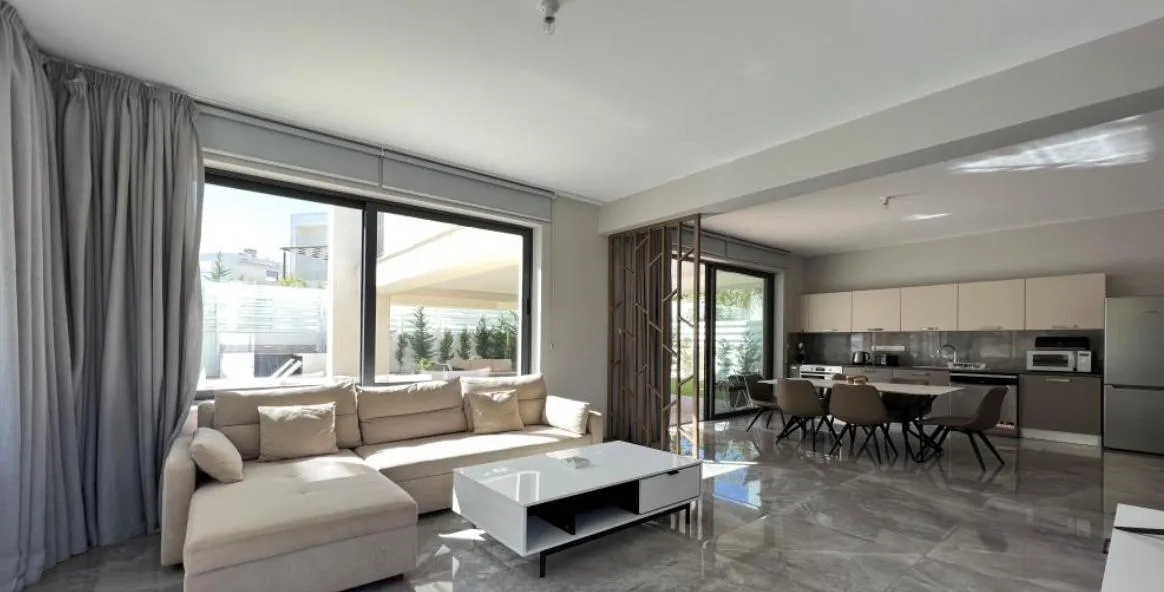 3-bedroom villa in Famagusta № 219478 2