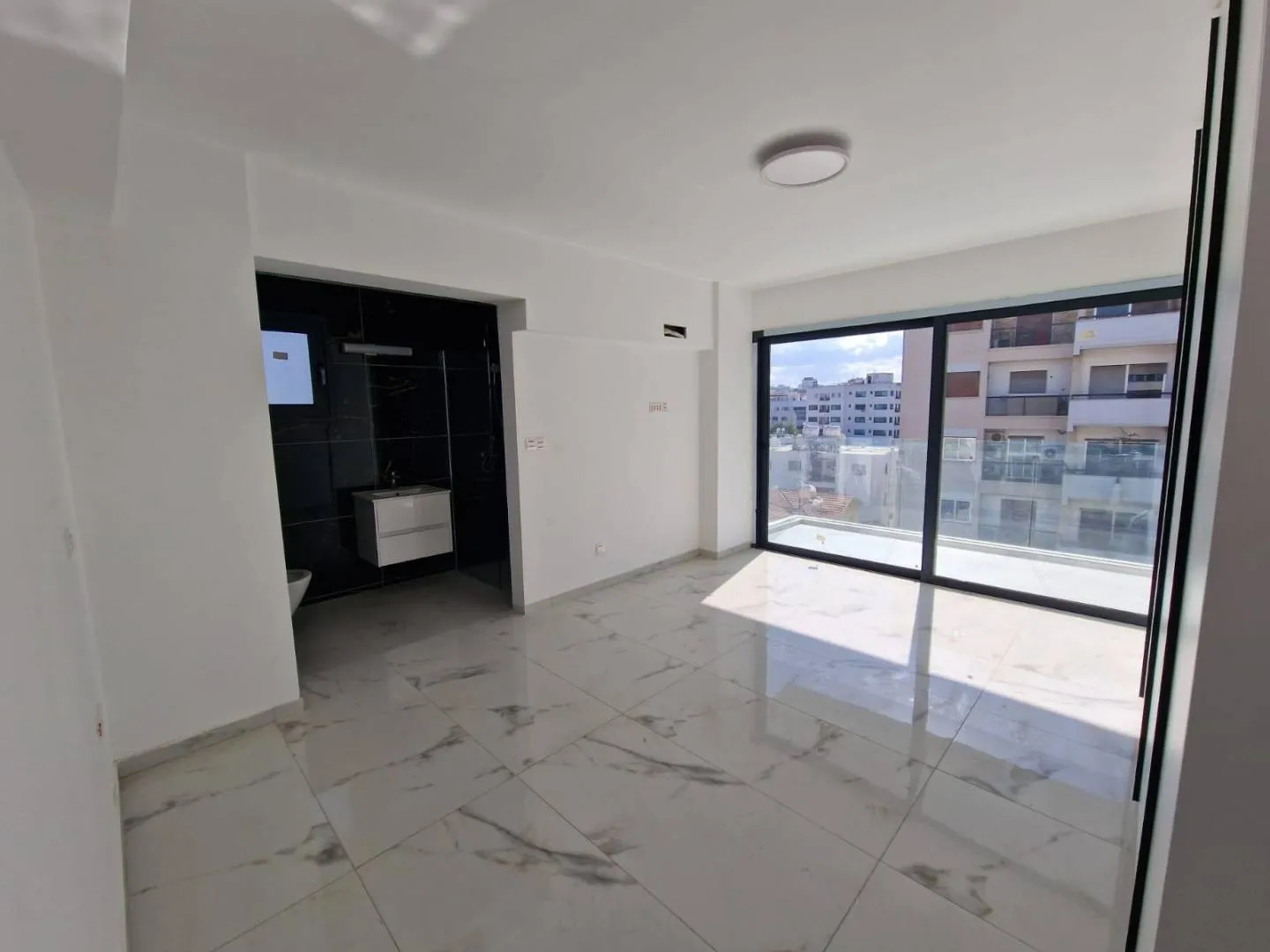 New 2-bedroom apartment in Nicosia № 219677 2