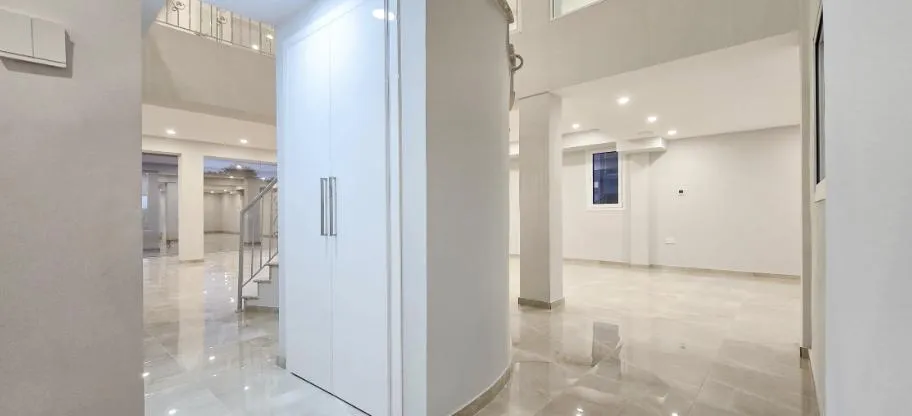 Commercial building in Larnaca № 226877 20