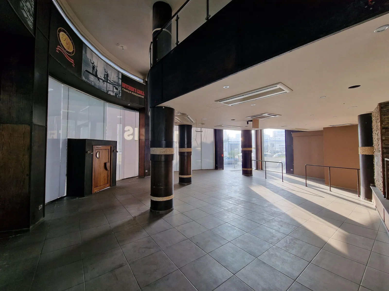 Commercial building in Nicosia № 229703 3