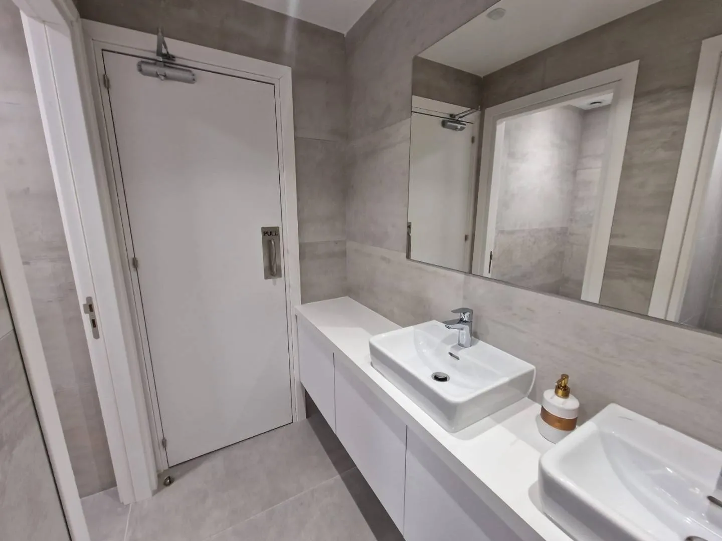 New commercial building in Nicosia № 238206 9