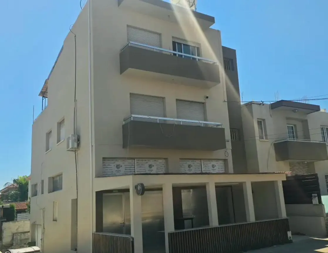 Residential building in Limassol № 238439 1