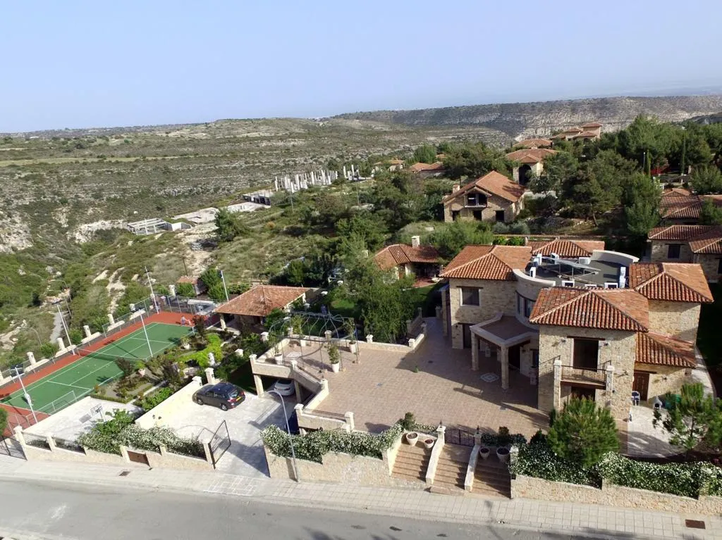 7-bedroom villa in Limassol № 239091 1