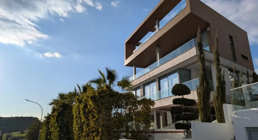 4-bedroom villa in Limassol № 239439 1