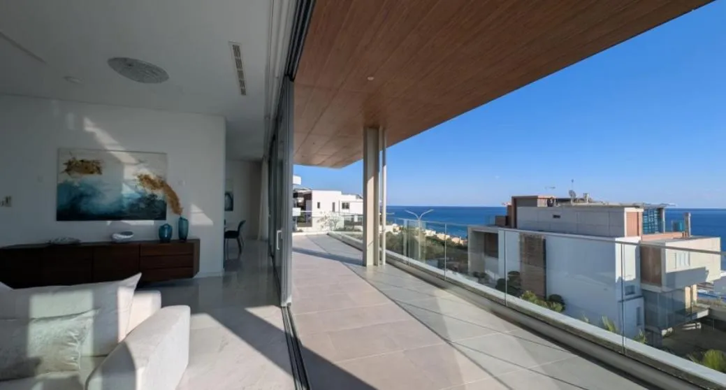 4-bedroom villa in Limassol № 239439 3
