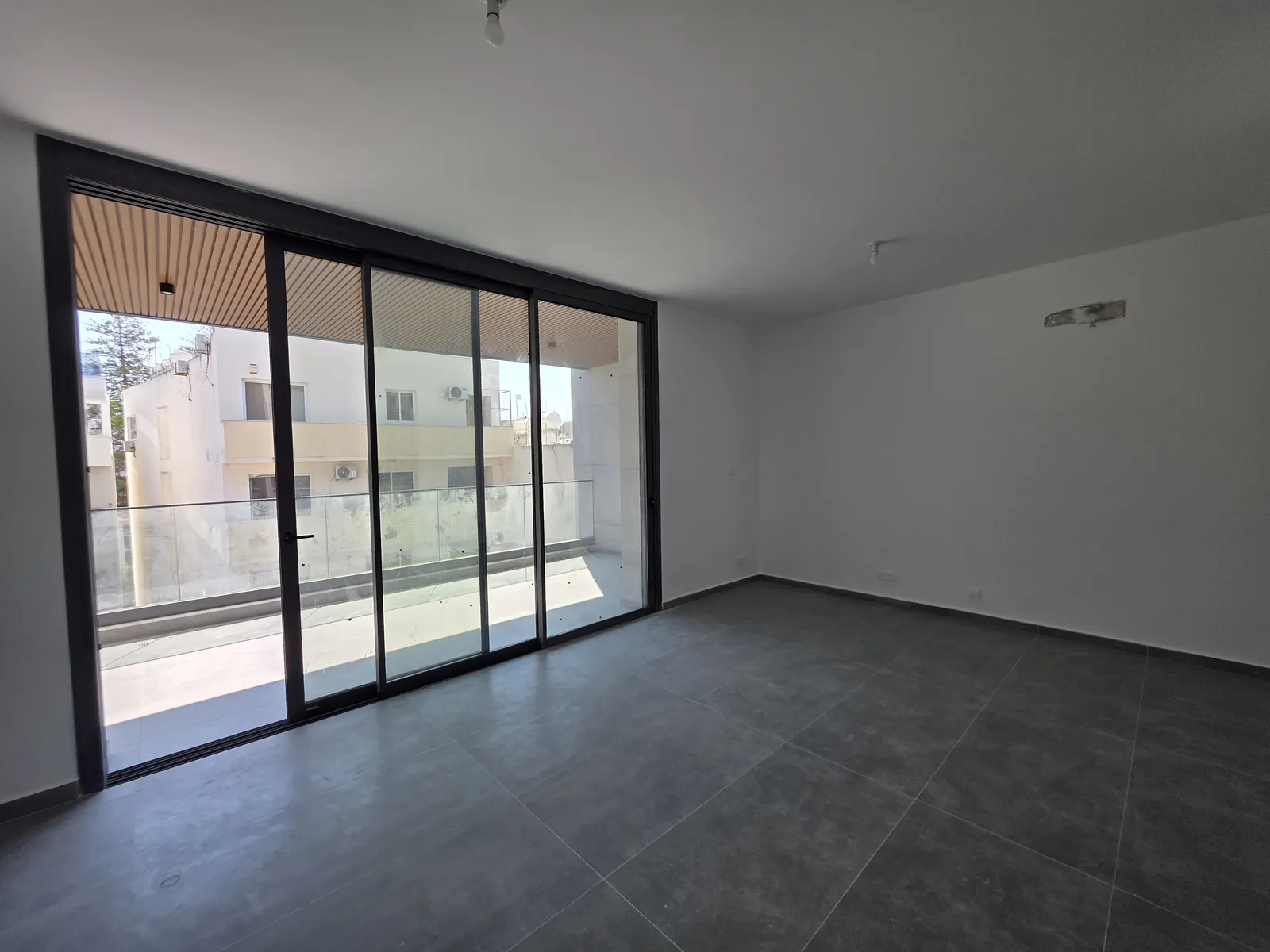 New 2-bedroom flat in Larnaca № 239950 2