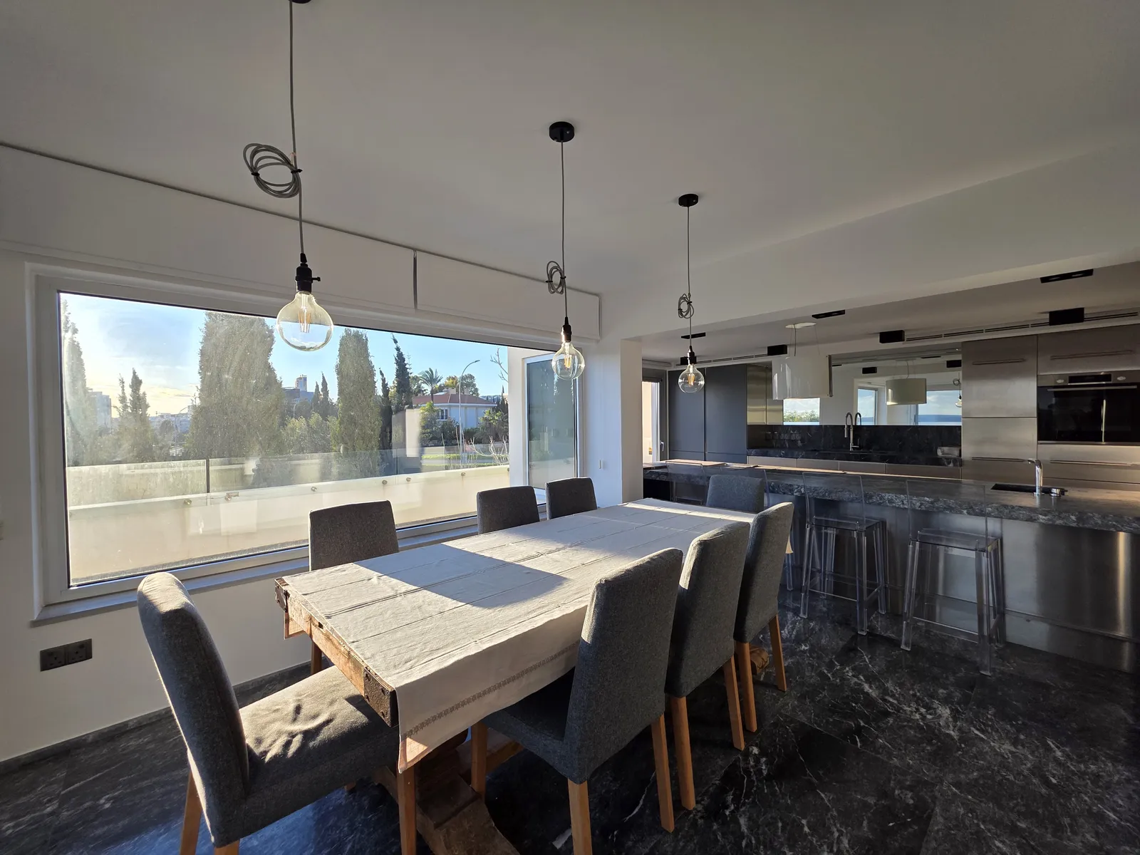4-bedroom apartment in Limassol № 240064 2
