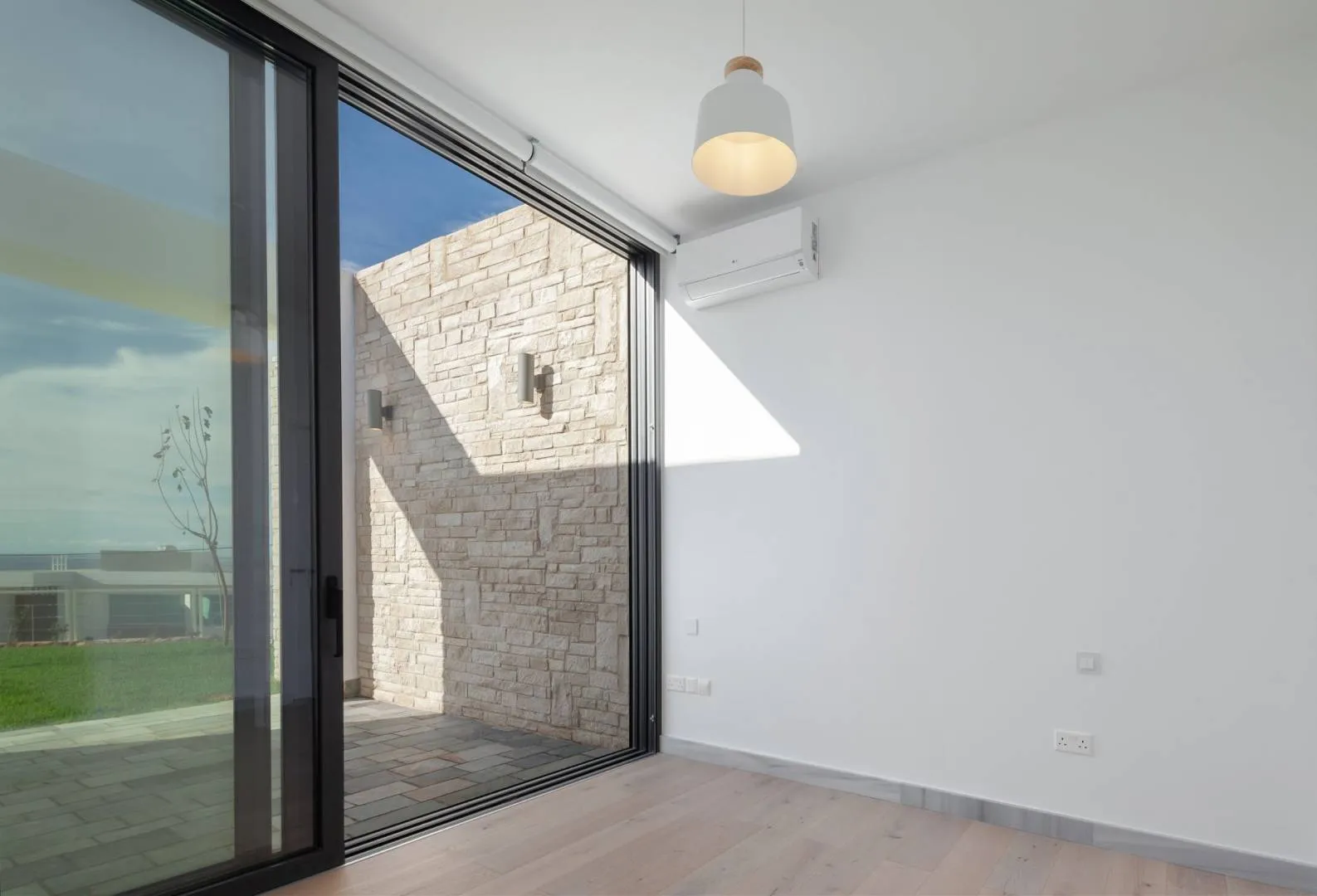 New 4-bedroom villa in Paphos № 240217 8