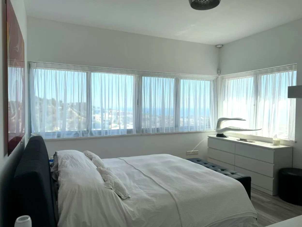 New 4-bedroom villa in Limassol № 240233 13