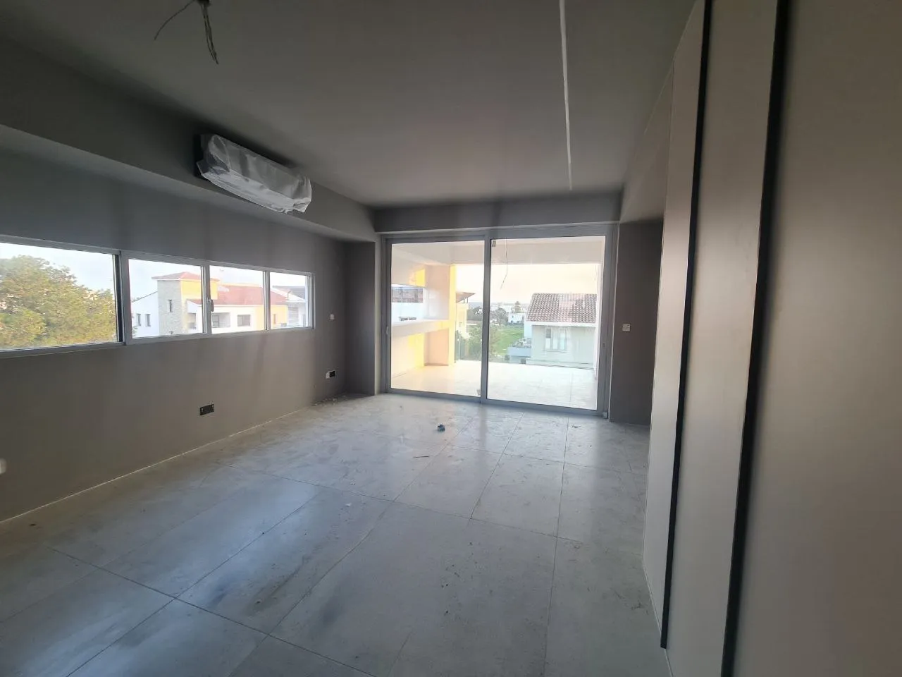 New residential building in Nicosia № 240262 2