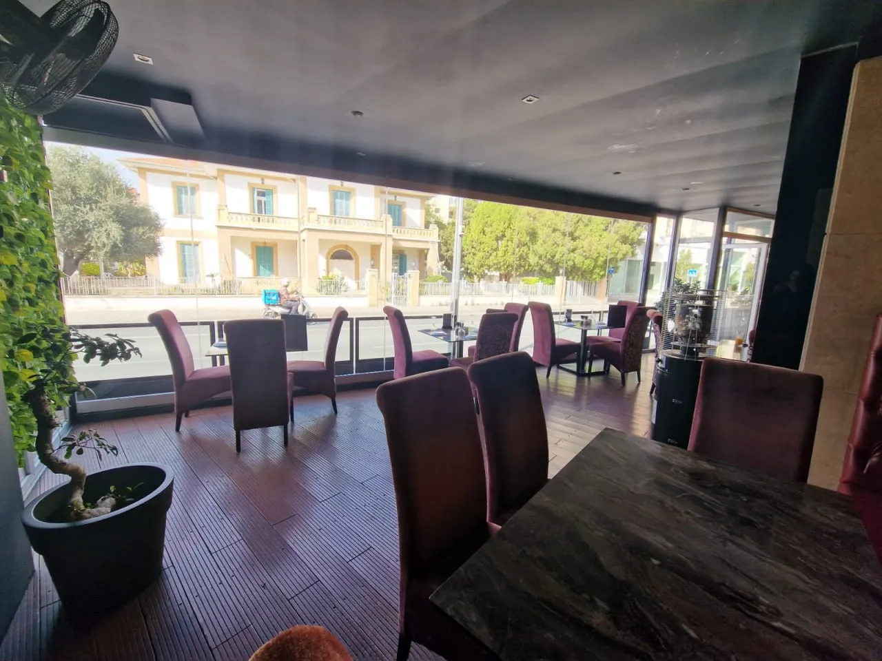 Business in Larnaca № 240319 16