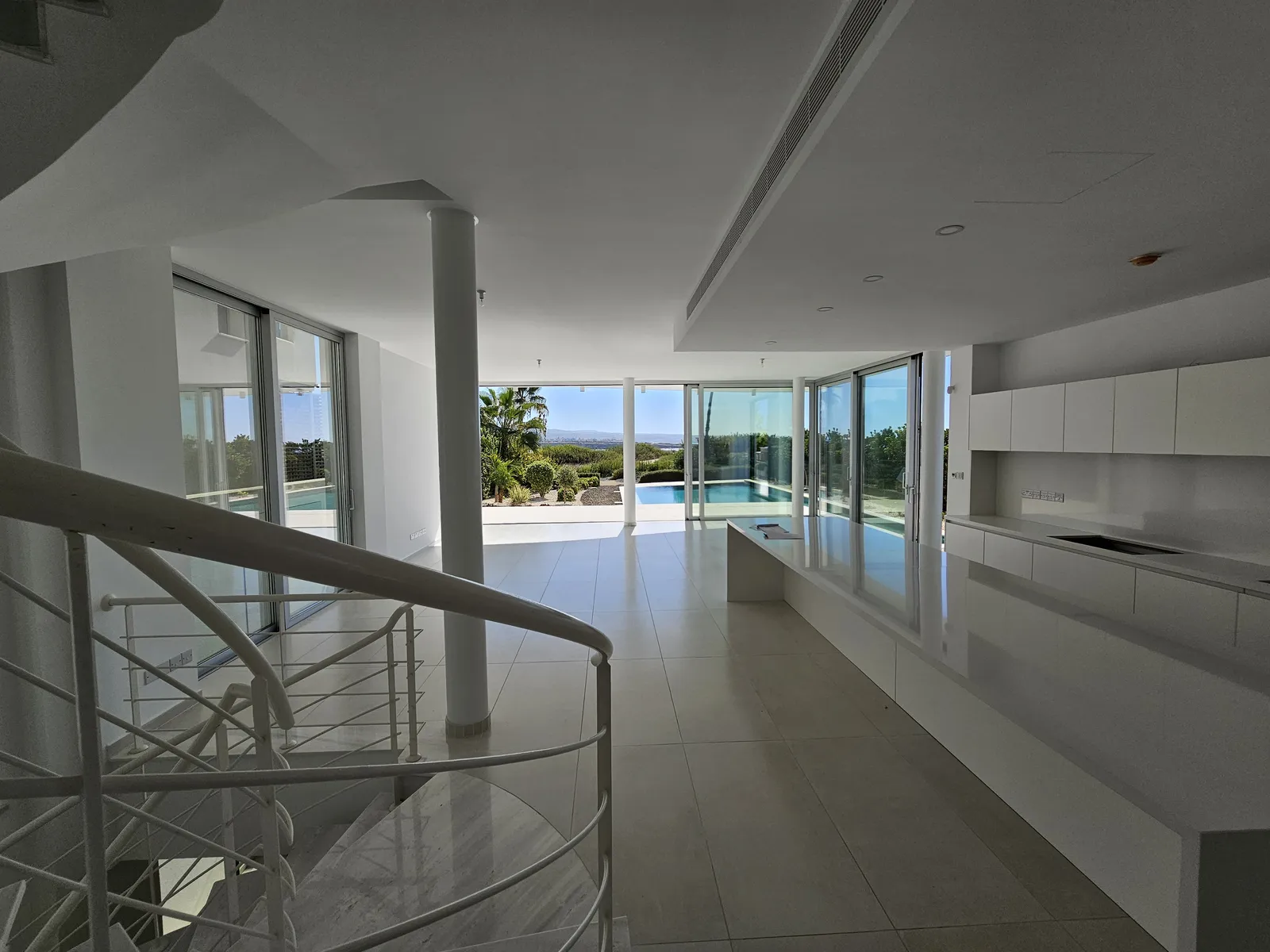 New 7-bedroom villa in Paphos № 240363 15