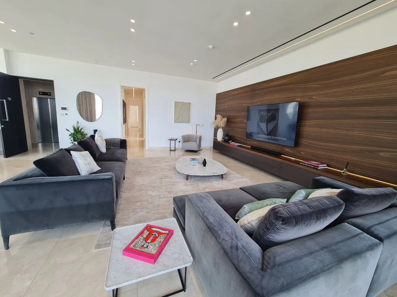 New 4-bedroom penthouse in Nicosia № 240445 7