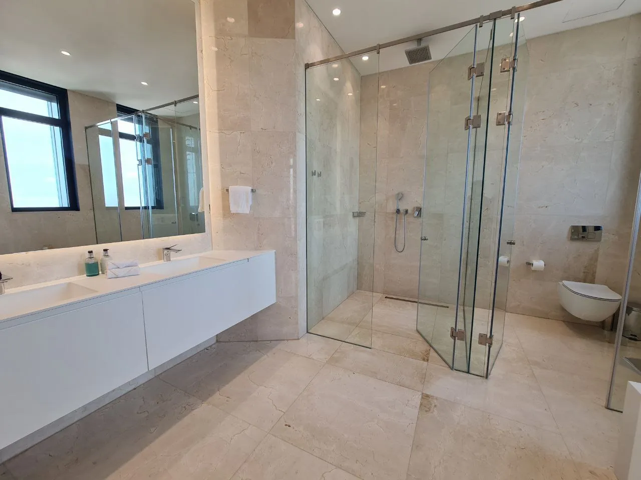 New 4-bedroom penthouse in Nicosia № 240445 16