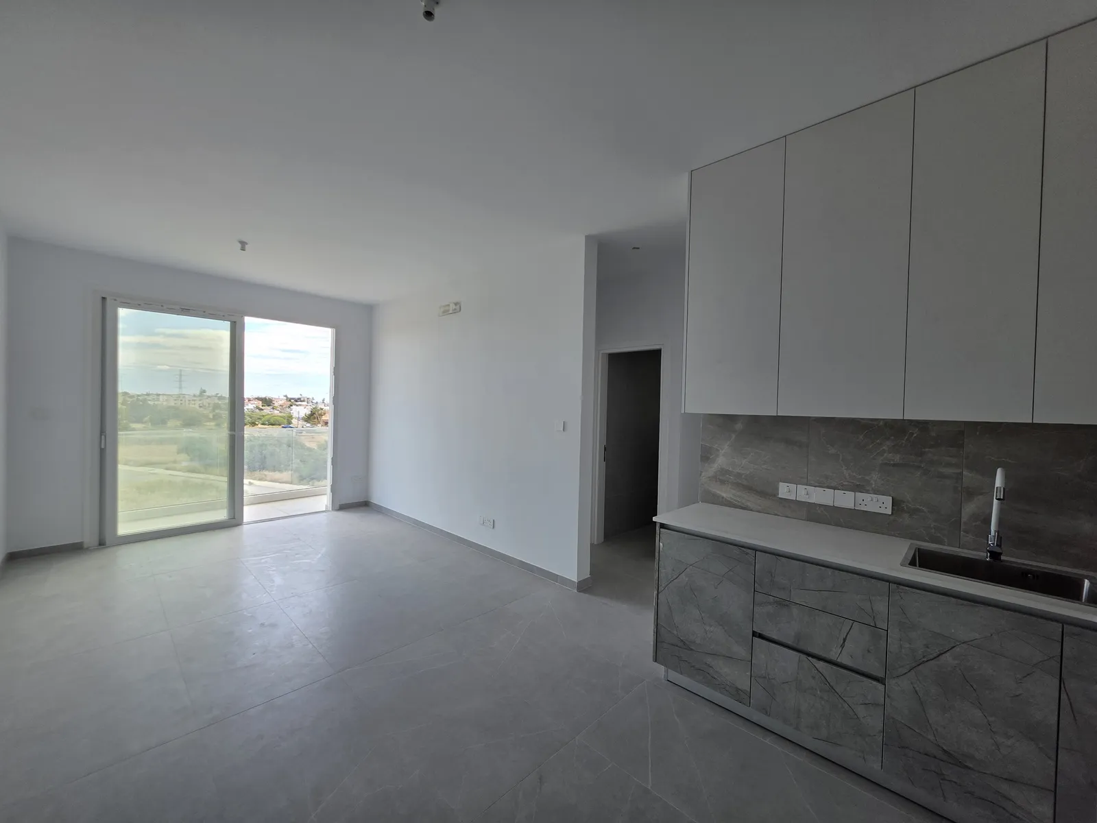 New 2-bedroom penthouse in Larnaca № 240615 5
