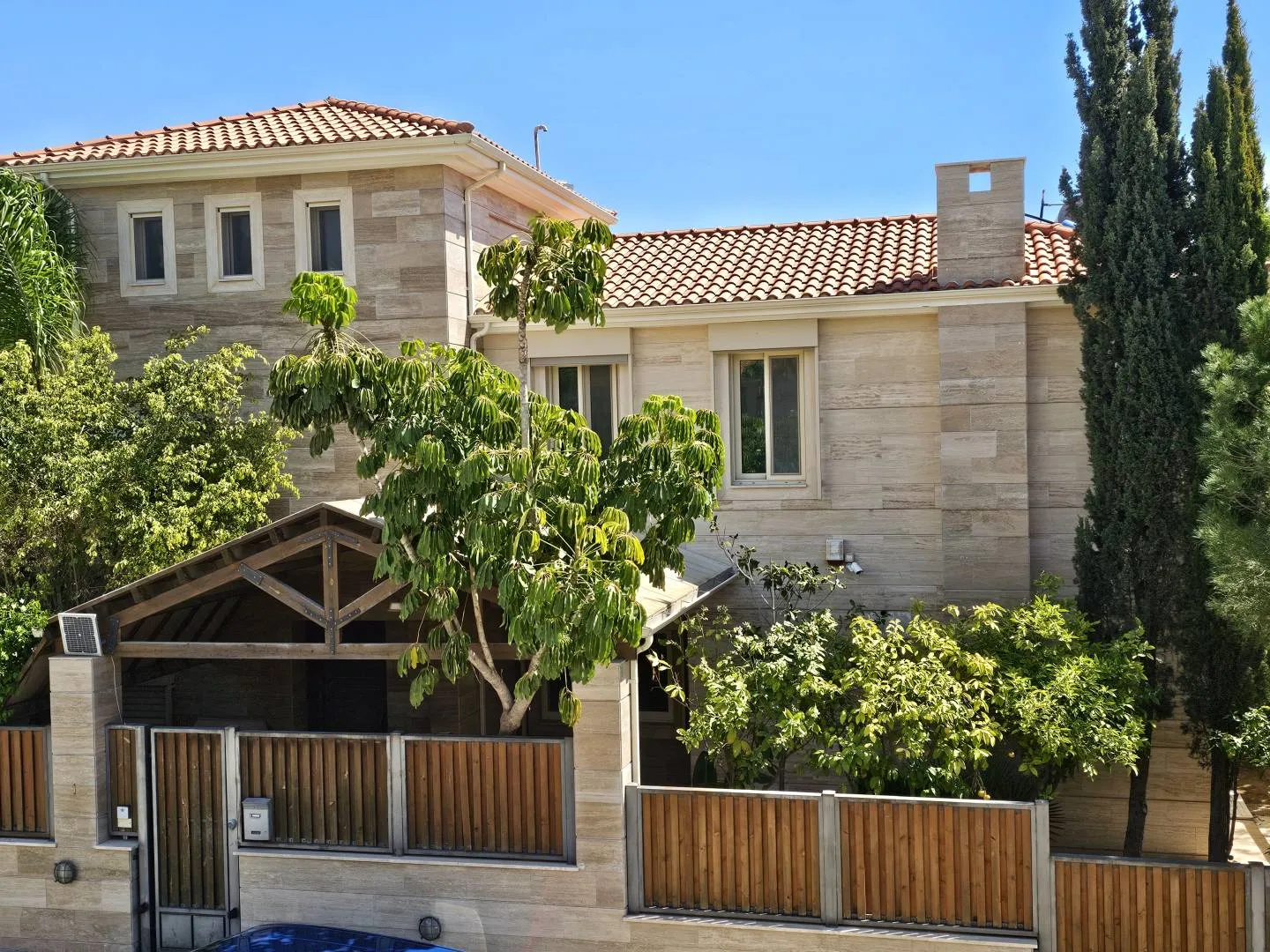 5-bedroom villa in Limassol № 240659 1