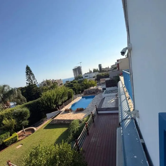 4-bedroom villa in Limassol № 240660 2