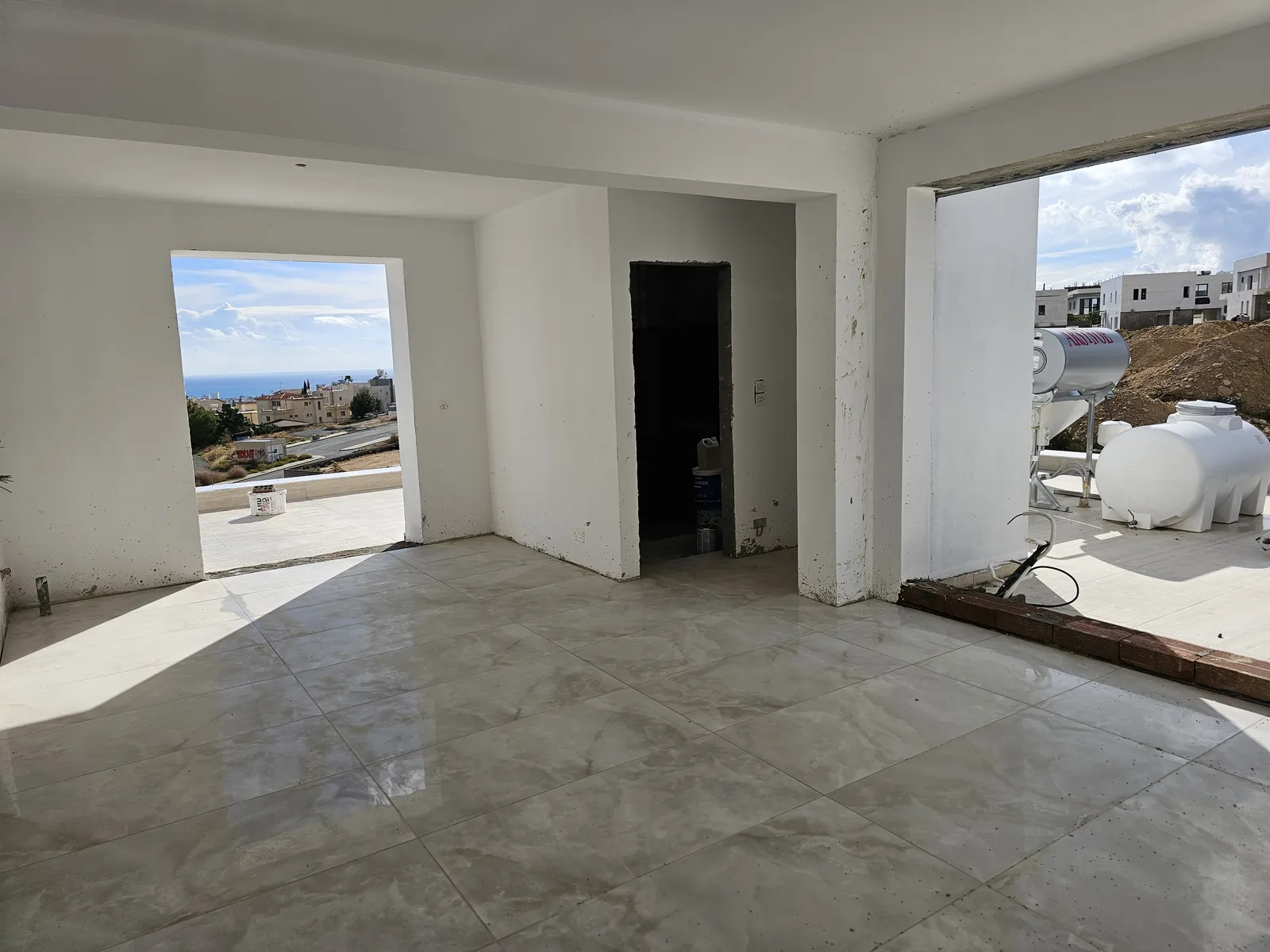 New residential building in Limassol № 240710 7