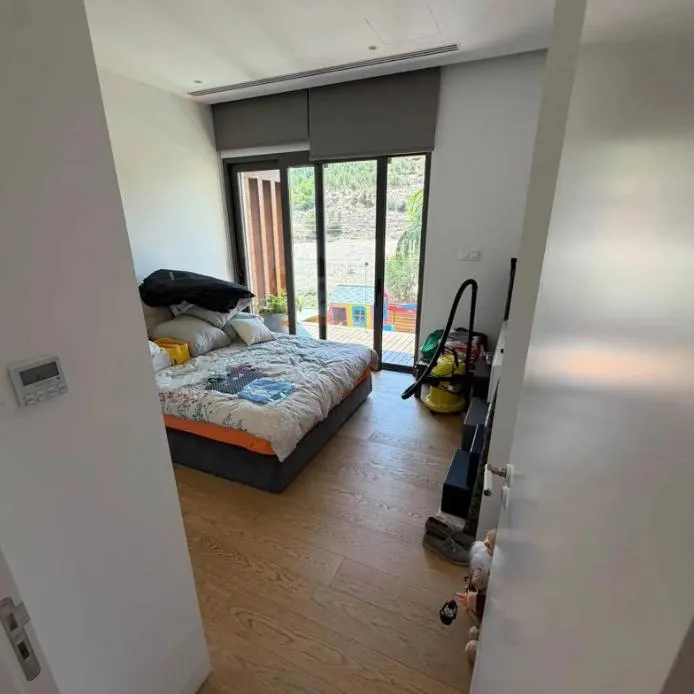 4-bedroom villa in Nicosia № 240795 4