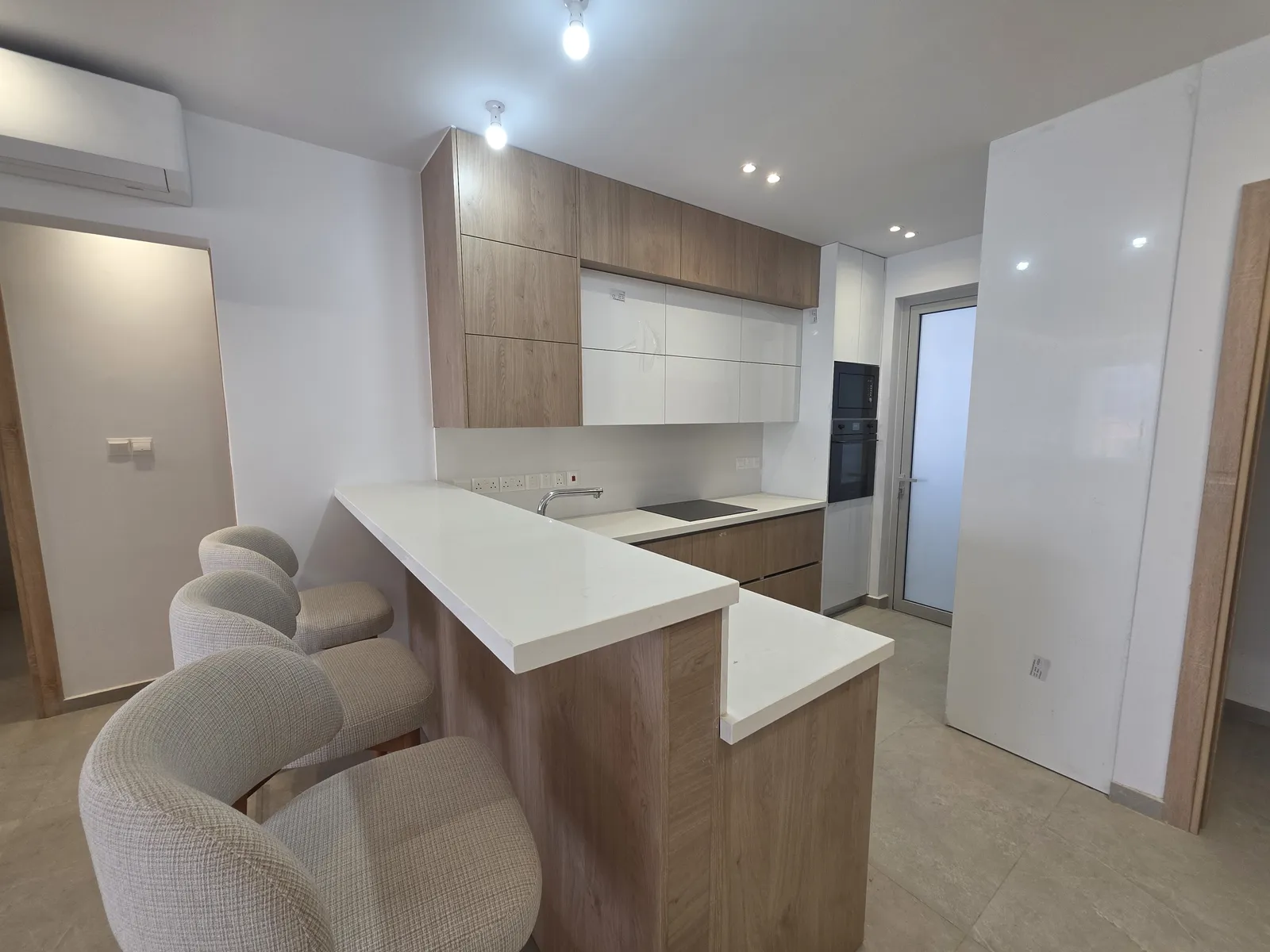 New 2-bedroom flat in Larnaca № 240810 10