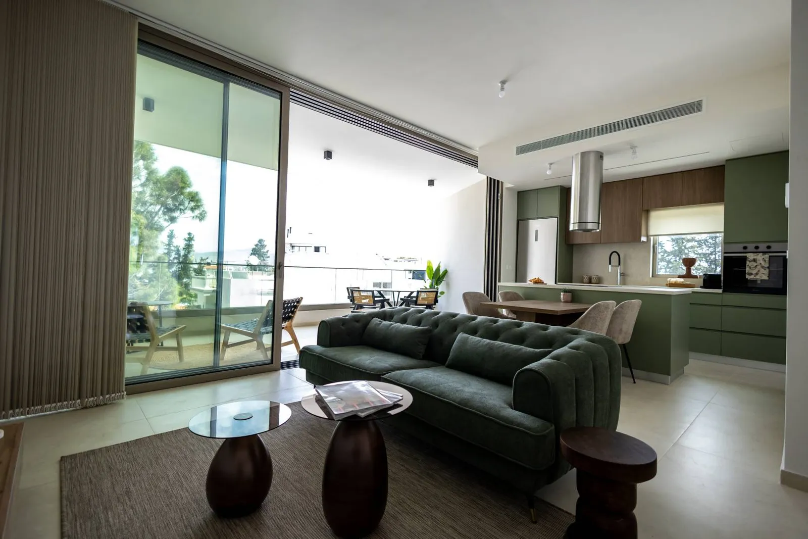 New 2-bedroom penthouse in Nicosia № 240864 5